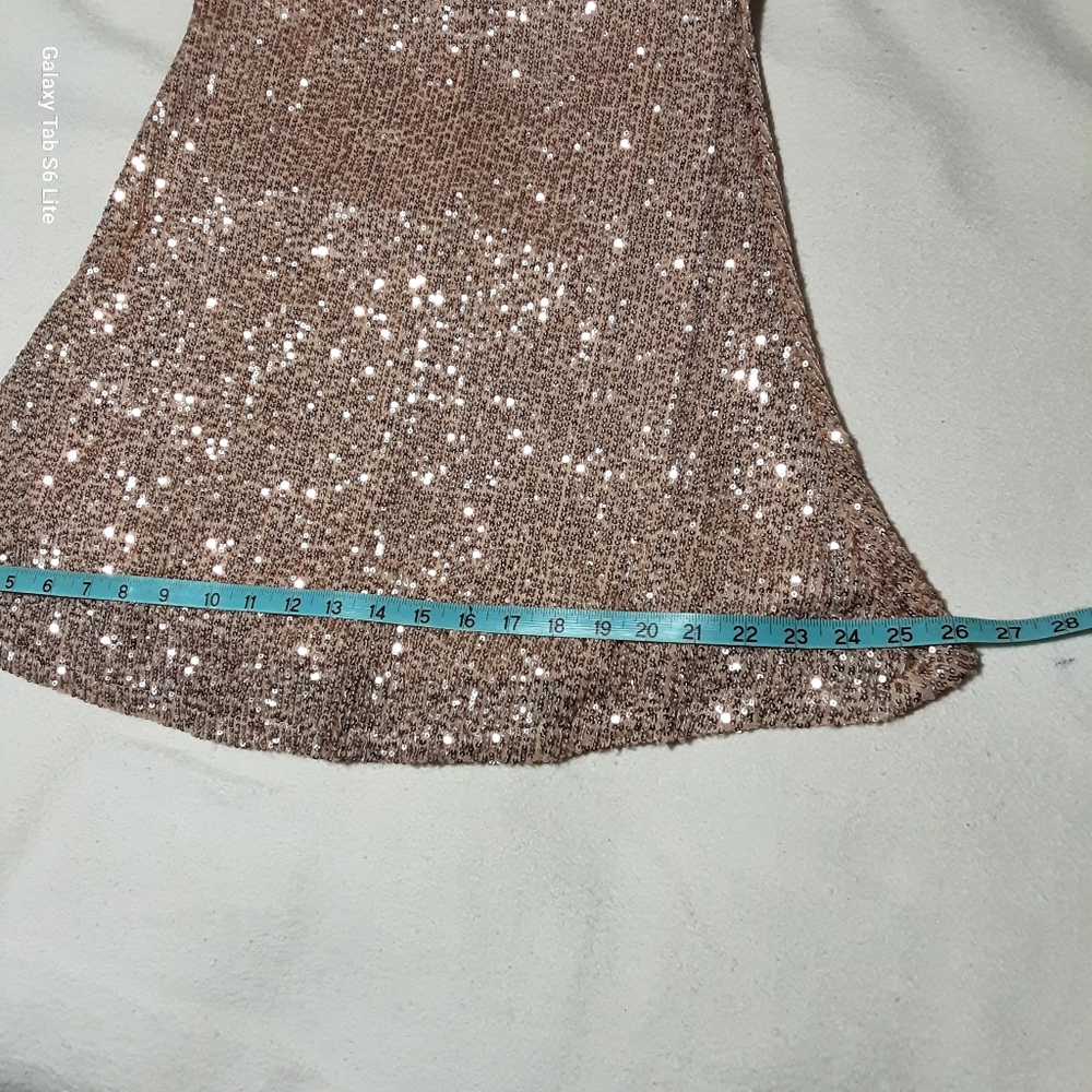 A ARFAR Elegant Sequin Gown Size S. - Picture 11 of 11